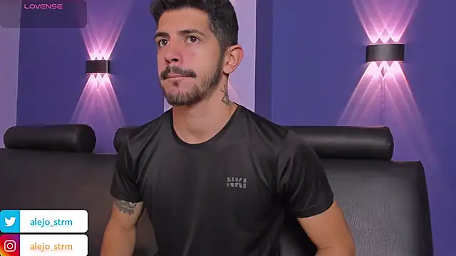 Snapshot of AlejandroStormm chatting on September 16, 2025, 9:38 pm AlejandroStormm online show from September 16, 2025, 9:38 pm