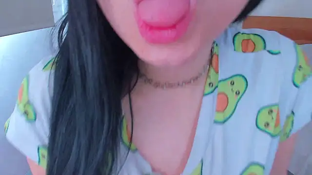 ValeeryRose  online show from October 11, 2025, 12:36 pm