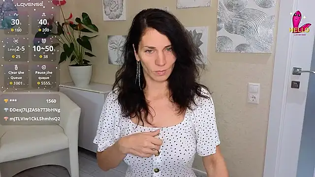 mylady xenia online show from September 30, 2025, 2:55 pm