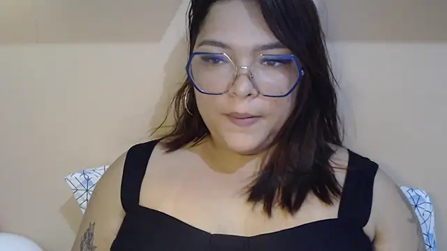 GoddessChaar online show from December 15, 2025, 10:14 pm