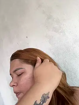 GoddessChaar online show from April 7, 2026, 1:33 pm