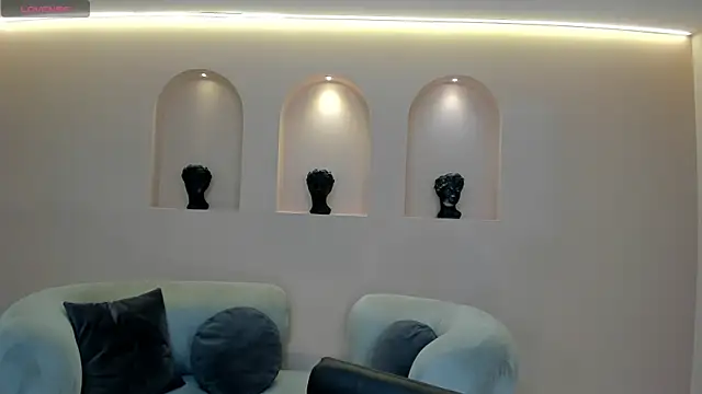 BrunaThompson online show from March 8, 2025, 11:58 am