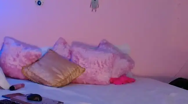 Maddy Jhonsson online show from February 28, 2025, 1:37 am