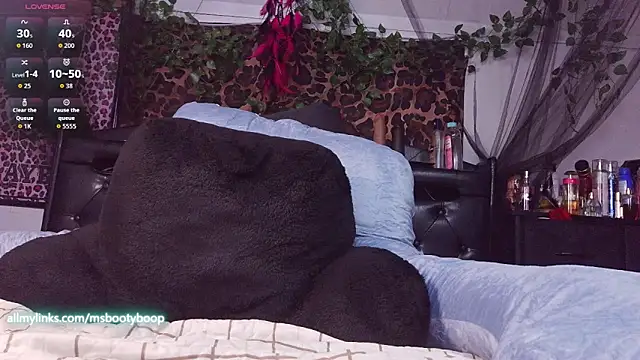 MsBootyBoop online show from April 2, 2026, 5:27 am