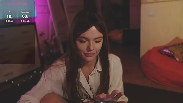 CherryRed Girl online show from February 24, 2025, 12:41 am