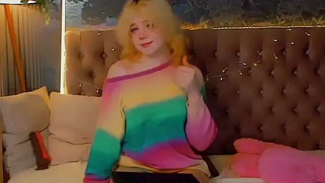 Snapshot of EmilyAngells chatting on February 20, 2026, 7:21 am EmilyAngells online show from February 20, 2026, 7:21 am