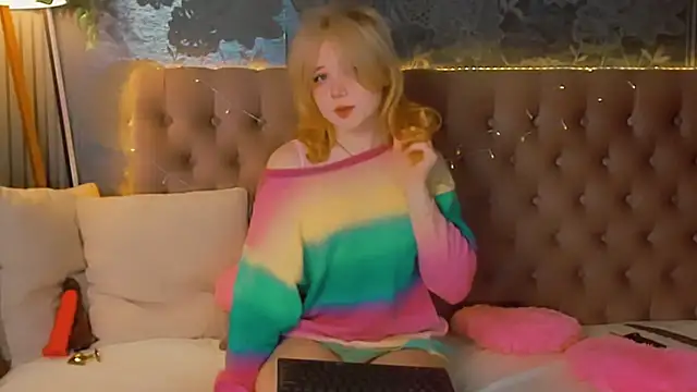 Snapshot of EmilyAngells chatting on March 2, 2026, 7:15 am EmilyAngells online show from March 2, 2026, 7:15 am