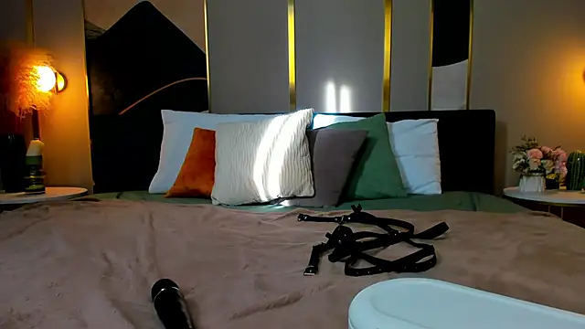  BunnyDollStella  online show from February 24, 2025, 4:38 am