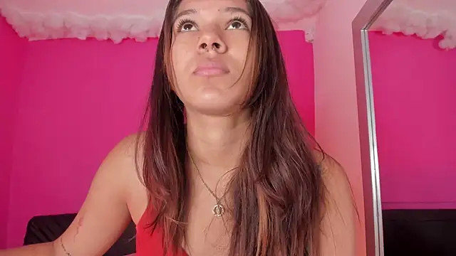 violett 24  online show from March 10, 2025, 12:59 pm