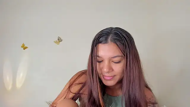 violett 24  online show from September 21, 2025, 12:34 am