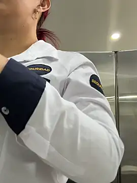 Megan-01- online show from February 12, 2026, 11:49 am