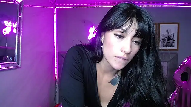 Isabella Collen v online show from March 6, 2025, 6:37 pm