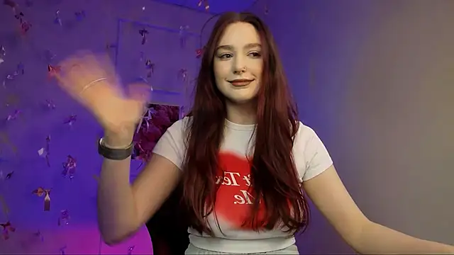 hazel sullivan online show from April 3, 2026, 8:23 am