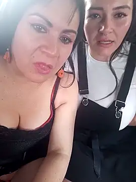 Luna kitty online show from March 7, 2025, 3:28 pm