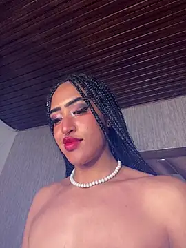 MichelleDiaz Pink online show from March 16, 2025, 10:55 am