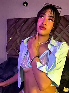 MichelleDiaz Pink online show from September 9, 2025, 3:28 am