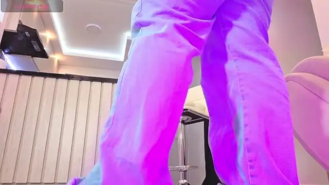 tatiana 10 online show from April 20, 2026, 4:26 am