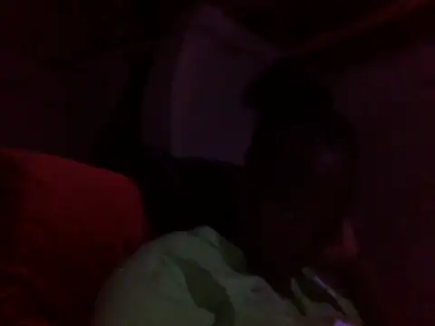 LoveDropss online show from October 30, 2025, 6:52 pm