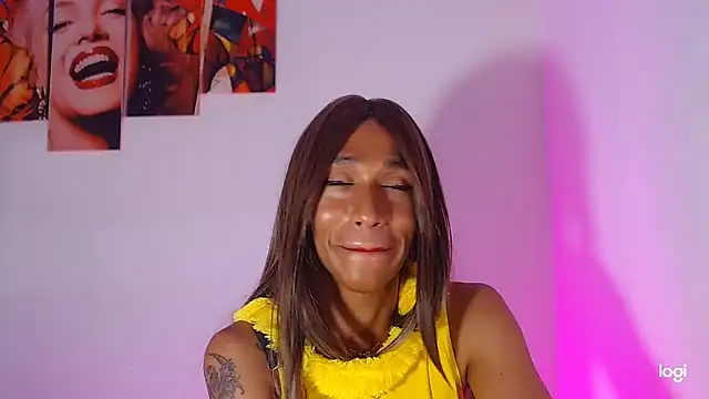 red veltet online show from October 4, 2025, 3:10 pm