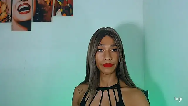 red veltet online show from October 28, 2025, 3:58 pm