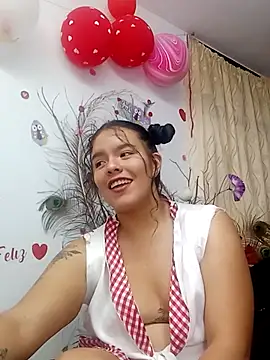 krolay16 online show from February 28, 2025, 11:34 pm