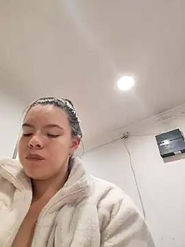 krolay16 online show from October 13, 2025, 12:32 am