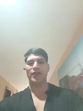 MaxxxSteil online show from October 4, 2025, 1:53 pm