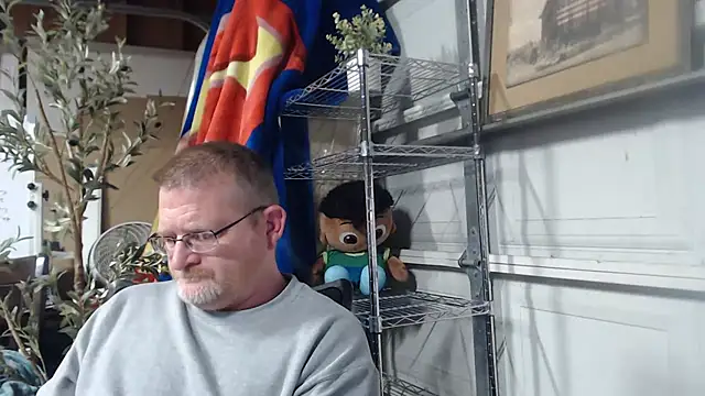 Randomoldguy615 online show from March 2, 2025, 12:42 am