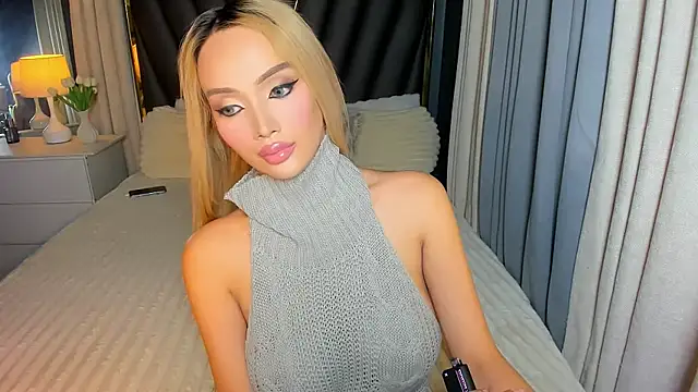 KylieSonique online show from February 22, 2026, 4:57 am