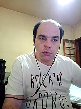 Jovissoares7ye online show from April 20, 2026, 2:25 am