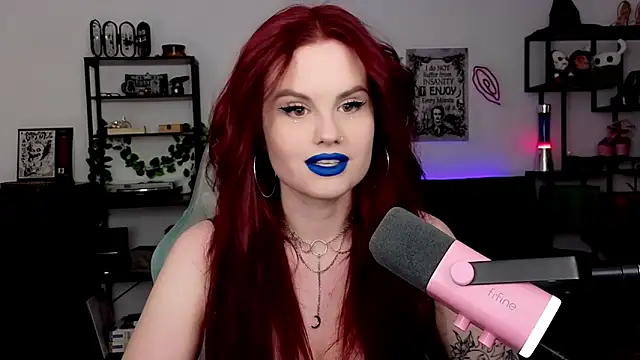 Della Ideal online show from April 7, 2026, 6:19 pm