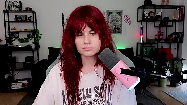 Della Ideal online show from April 26, 2026, 4:59 pm