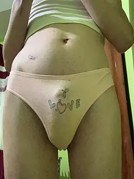 Femboylili online show from December 17, 2025, 11:55 pm