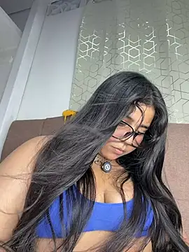 Snapshot of virginbrunette99 chatting on June 5, 2026, 5:58 am virginbrunette99 online show from June 5, 2026, 5:58 am