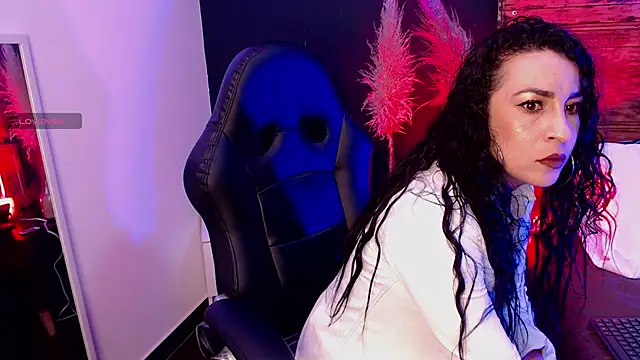 Bella williamss  online show from March 7, 2025, 9:06 pm