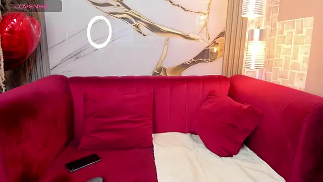 Snapshot of Bella_williamss_ chatting on January 15, 2026, 7:39 pm Bella williamss online show from January 15, 2026, 7:39 pm