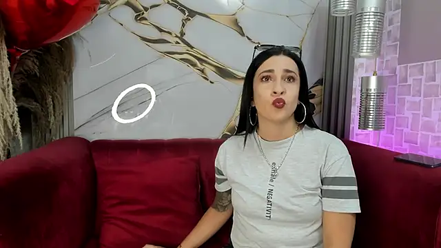 Snapshot of Bella_williamss_ chatting on March 3, 2026, 7:42 pm Bella williamss online show from March 3, 2026, 7:42 pm