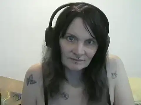 Hotmodel1984 online show from February 26, 2026, 9:25 pm