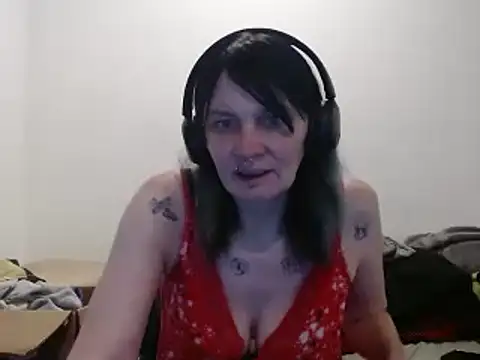 Snapshot of Hotmodel1984 chatting on July 1, 2026, 2:13 am Hotmodel1984 online show from July 1, 2026, 2:13 am