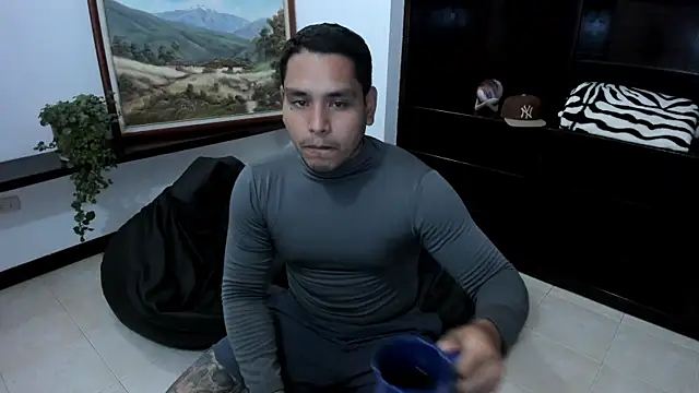 maxflurry  online show from February 27, 2025, 3:25 am