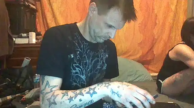 SillyRabbitz online show from March 3, 2025, 6:48 am