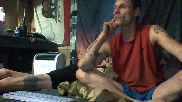 Snapshot of SillyRabbitz chatting on May 10, 2026, 7:52 pm SillyRabbitz online show from May 10, 2026, 7:52 pm
