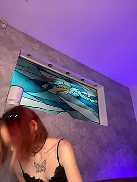 MeryWeaver online show from September 26, 2025, 6:39 am