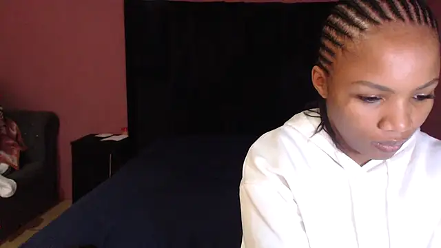 xMiAmor online show from April 28, 2026, 11:04 am