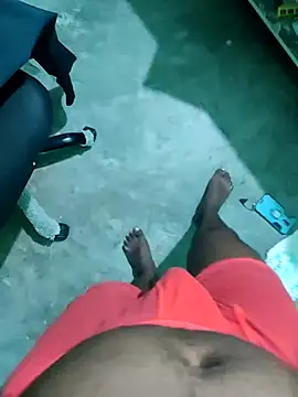 wildfun  online show from February 24, 2025, 4:04 pm