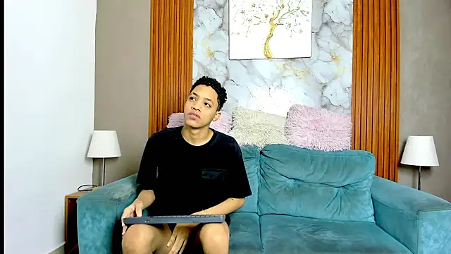 KING OFF BOYS online show from May 23, 2026, 1:04 pm