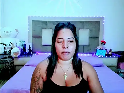 indiantopaz694u online show from May 27, 2026, 4:31 am