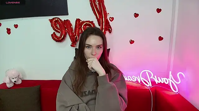 ElenaOconar online show from March 11, 2025, 9:34 am