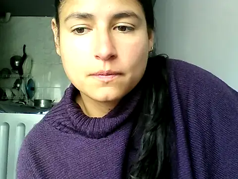 Escarcha-blue online show from March 5, 2025, 4:57 pm