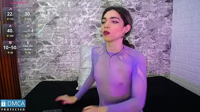 Snapshot of MaeveKuro chatting on September 20, 2025, 3:51 am MaeveKuro online show from September 20, 2025, 3:51 am